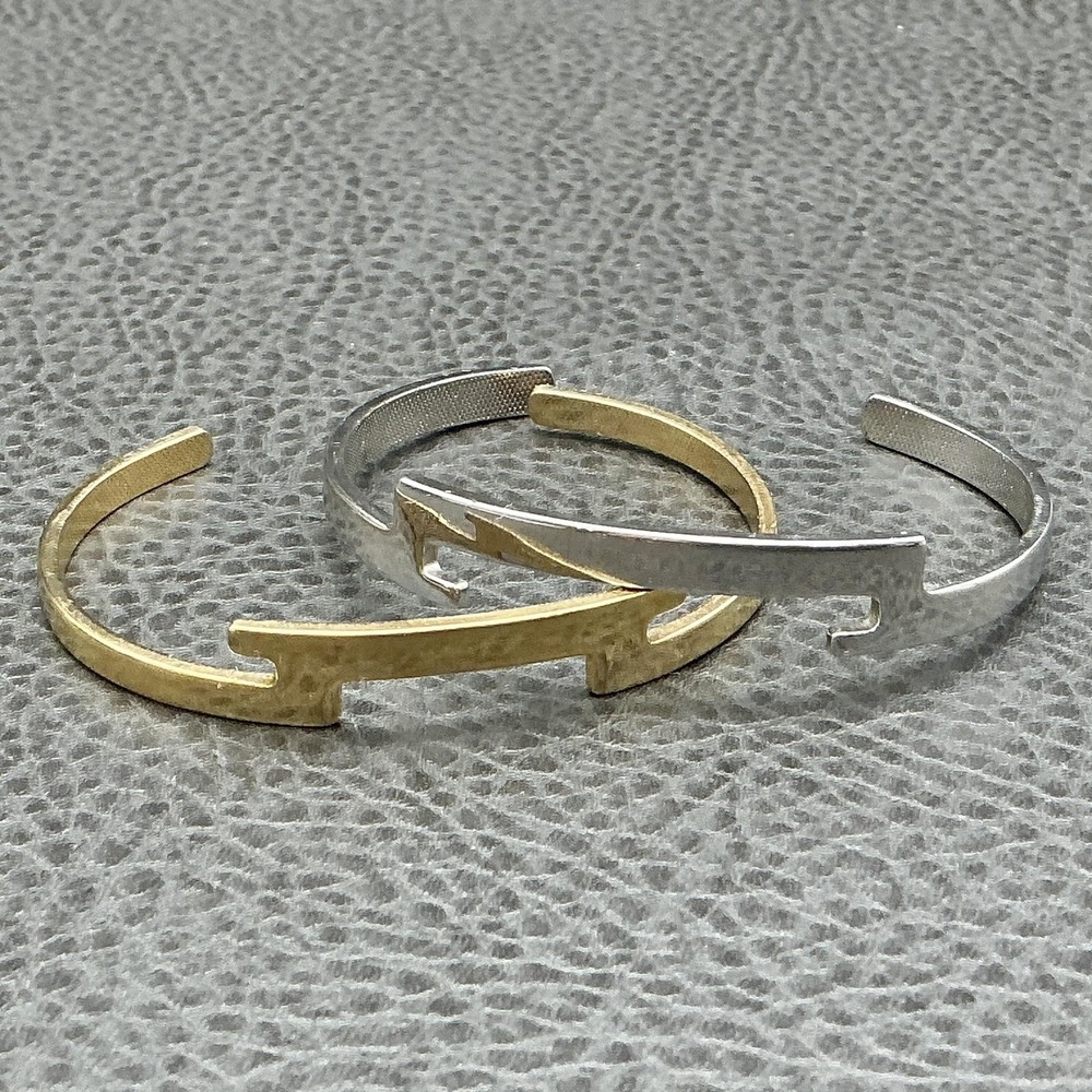 Avon Bracelet Set Of 2 Gold Silver Tone Stackable Cuff Womens 6.8 In Jewelry
